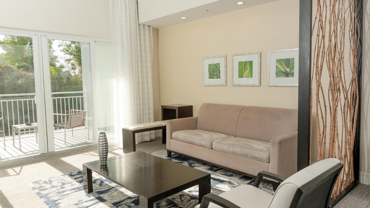 Modern Private Studio - King Bed, Jacuzzi, Balcony And Pool Aparthotel Miami Exteriör bild