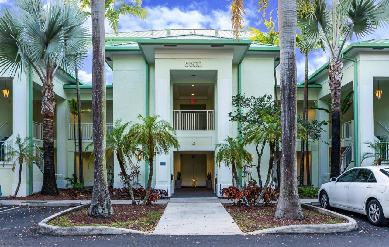 Modern Private Studio - King Bed, Jacuzzi, Balcony And Pool Aparthotel Miami Exteriör bild