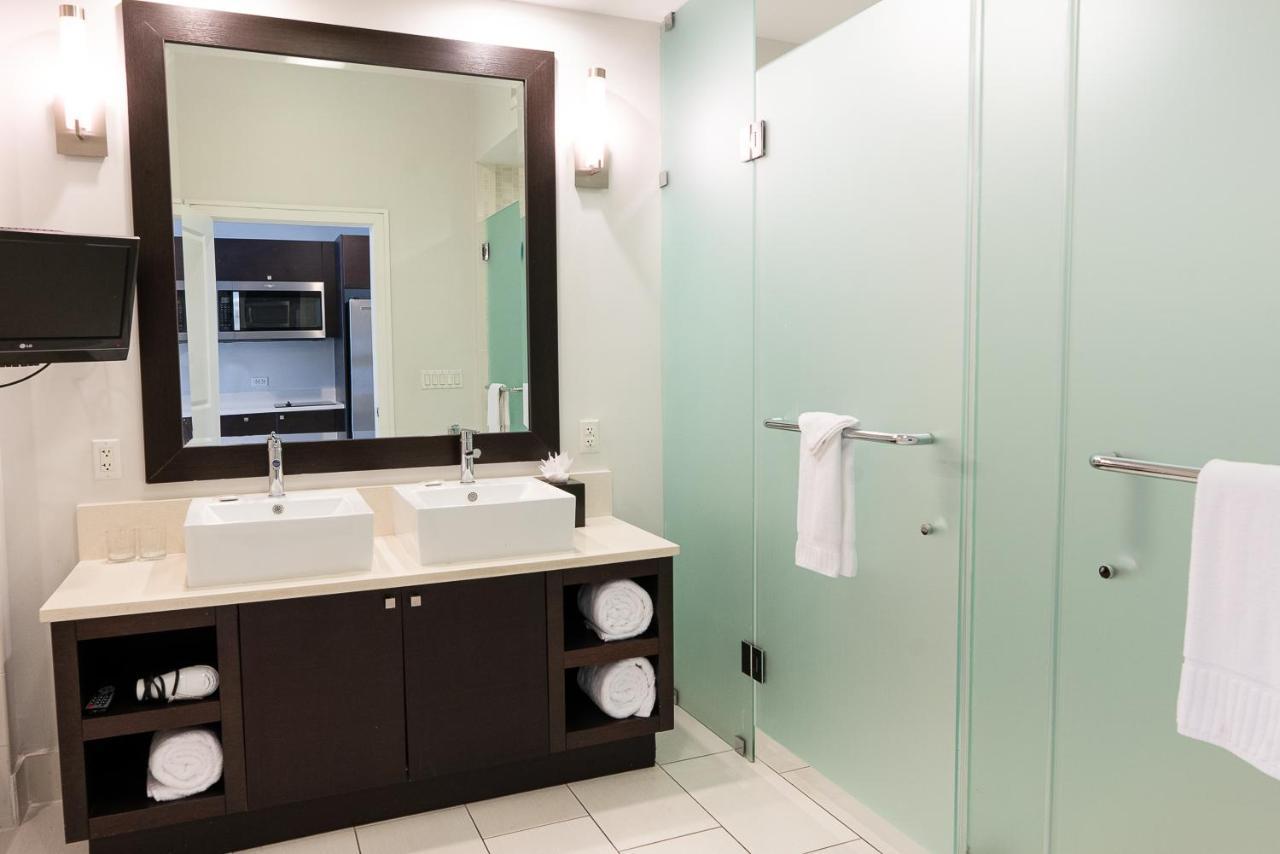 Modern Private Studio - King Bed, Jacuzzi, Balcony And Pool Aparthotel Miami Exteriör bild